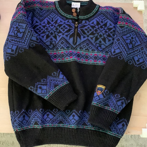 Dale of Norway I Wool Sweater - Picture 2 of 11